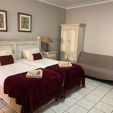 Hotel Pension Casa Africana Windhoek Eksteriør bilde