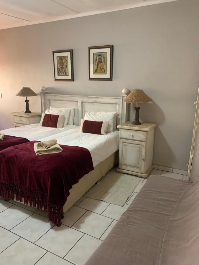 Hotel Pension Casa Africana Windhoek Eksteriør bilde