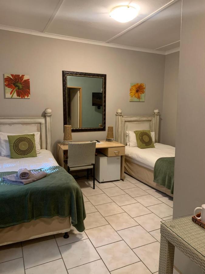 Hotel Pension Casa Africana Windhoek Eksteriør bilde