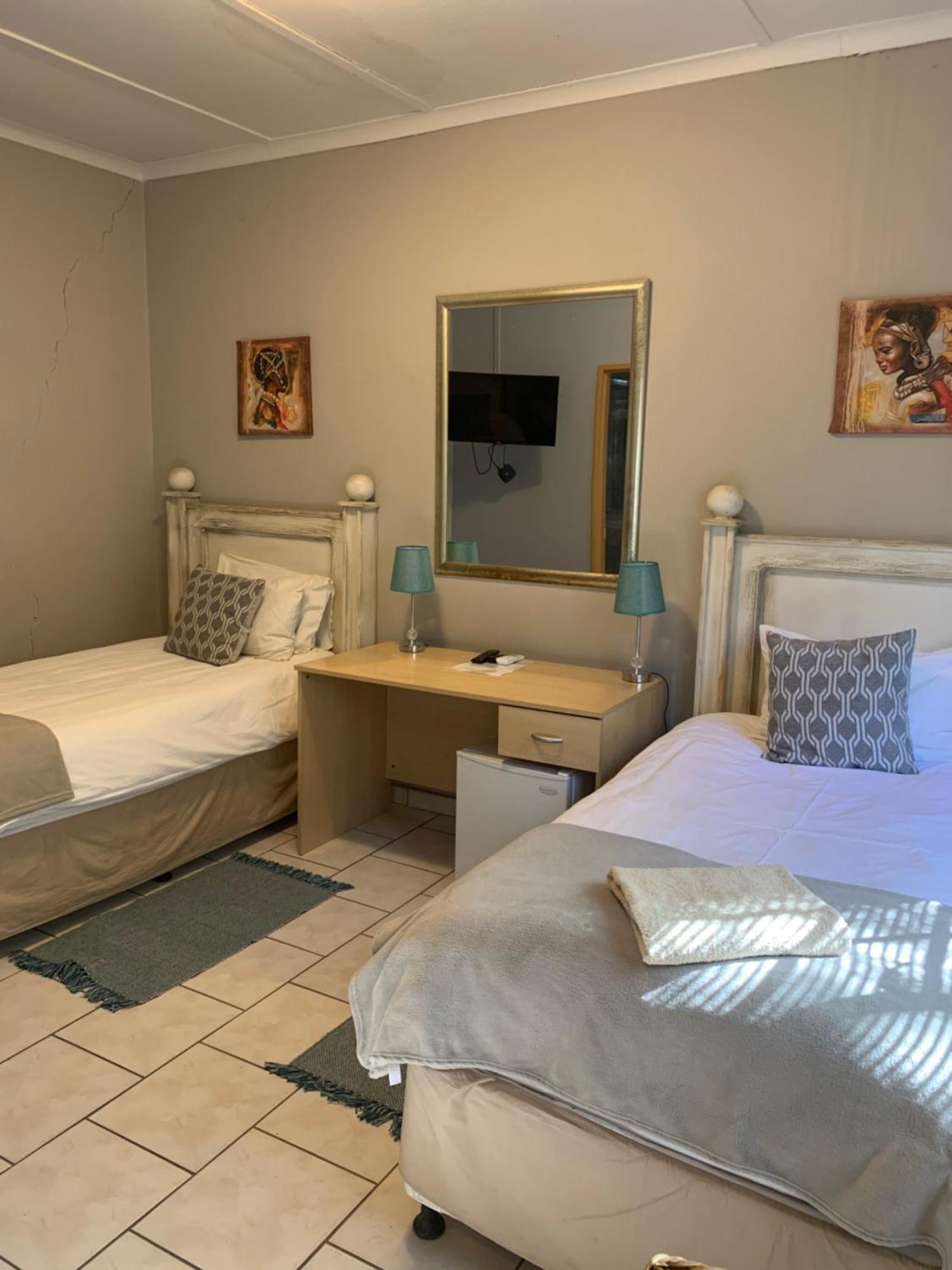 Hotel Pension Casa Africana Windhoek Eksteriør bilde